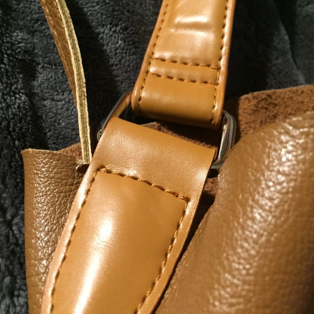 Brown Purse Bag With Mini Bag Included - Picture 8 of 16